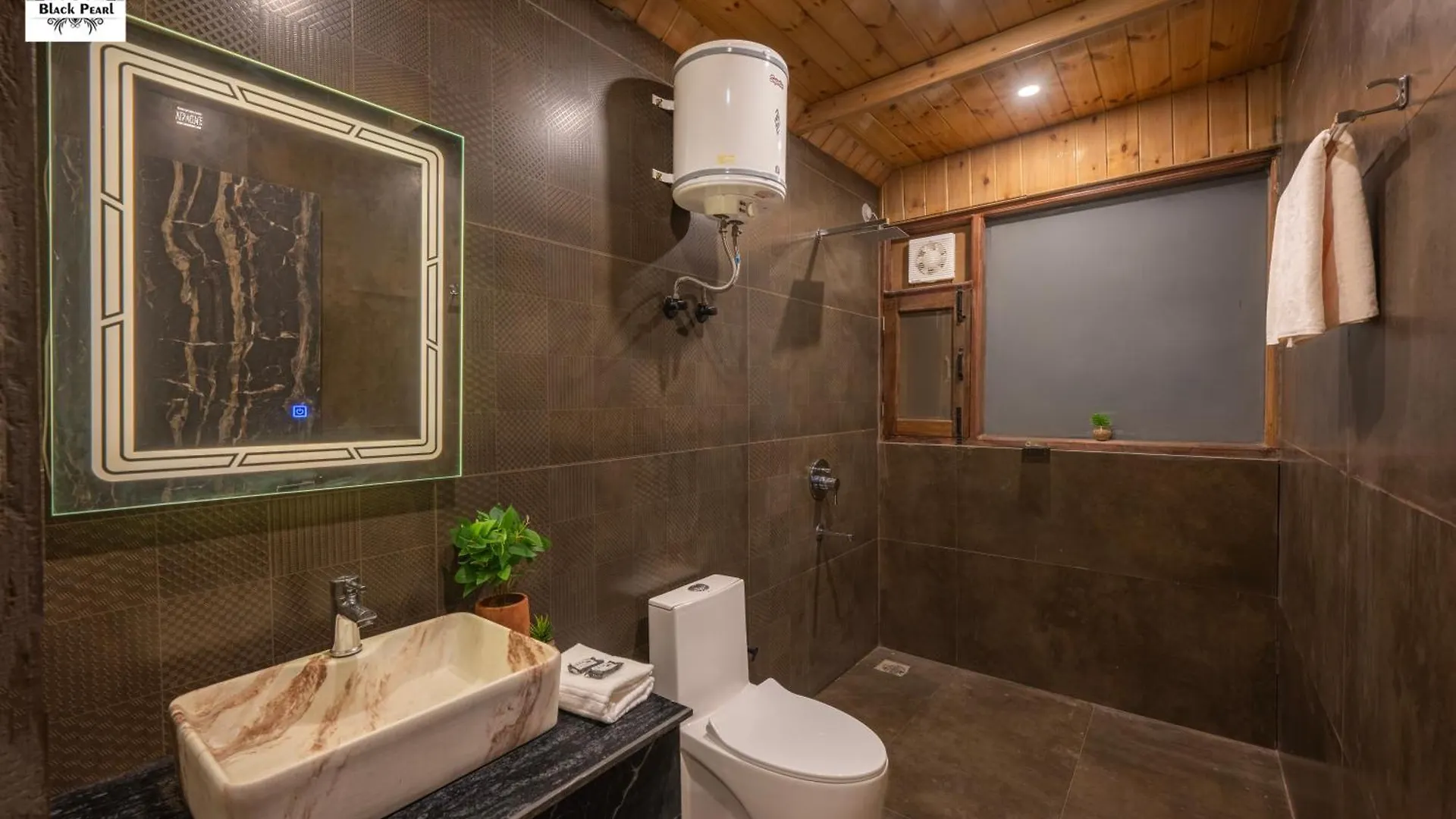Bluebird Cottages By Black Pearl I Kufri Shimla Villa